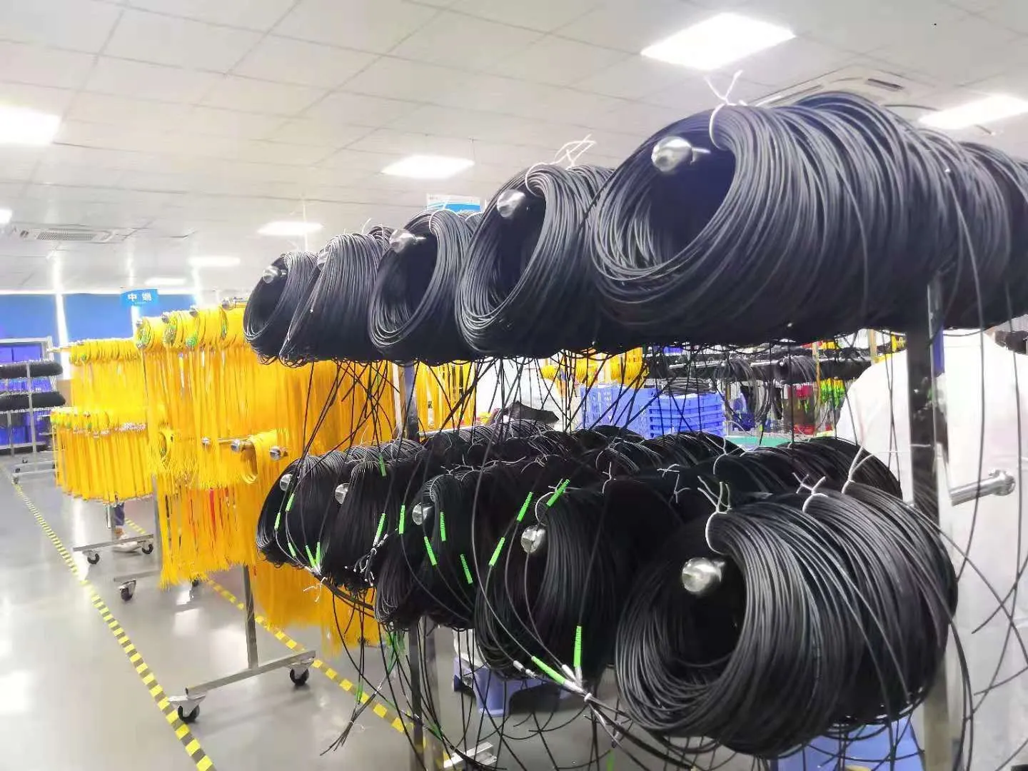 Zewnętrzne produkty kabli światłowodowych wciąż mają niesłabnący popyt